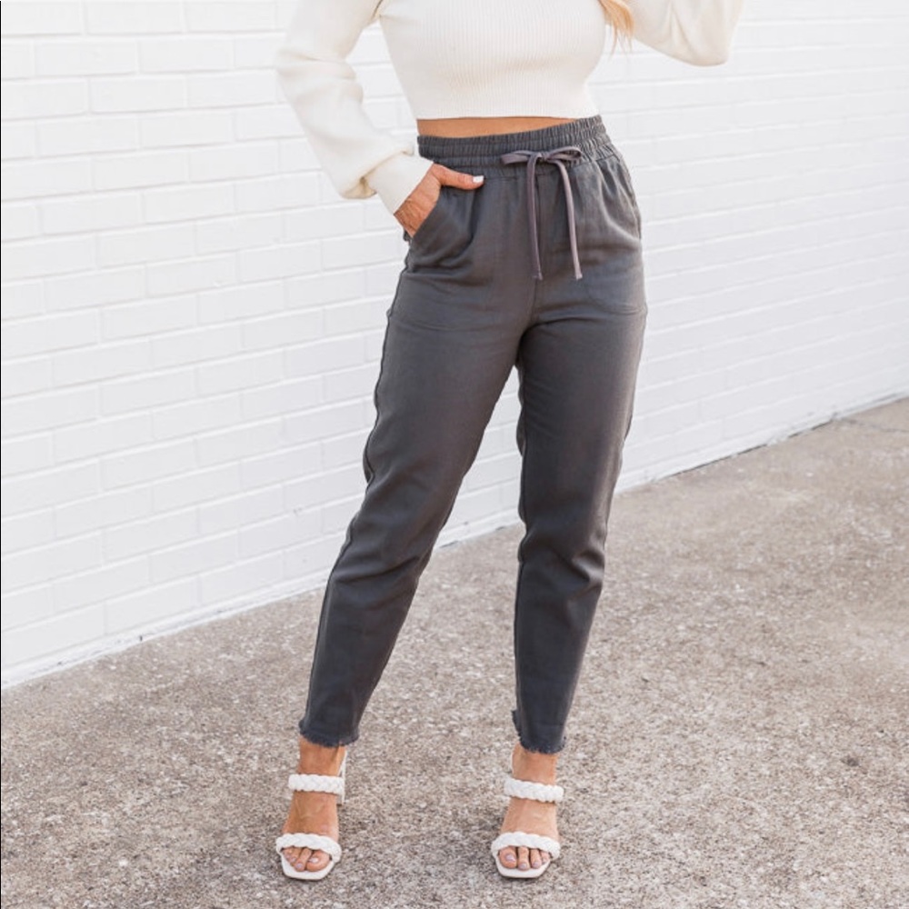 NWT Pink Lily Twill Pants
